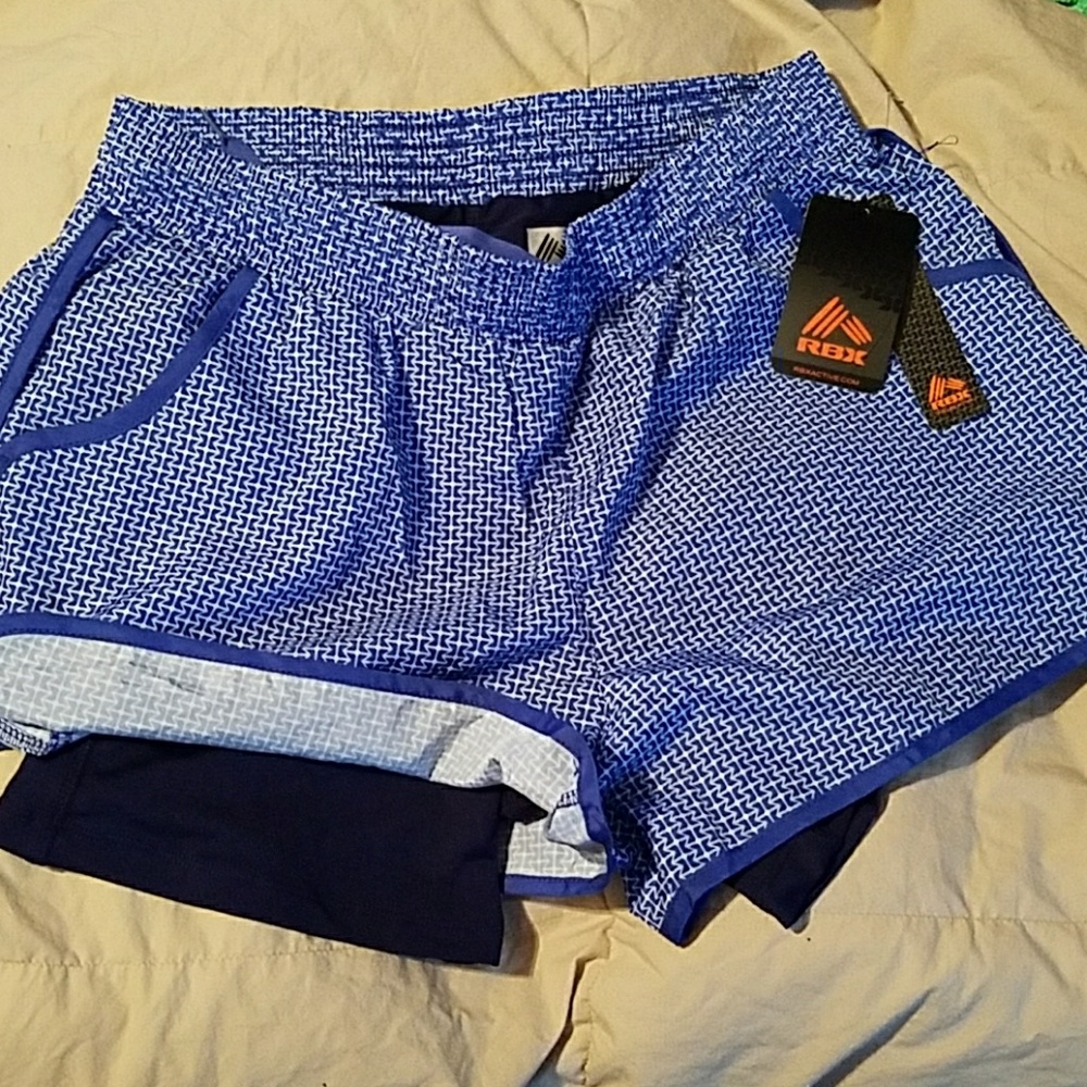 New womans Reebok performance shorts sz M